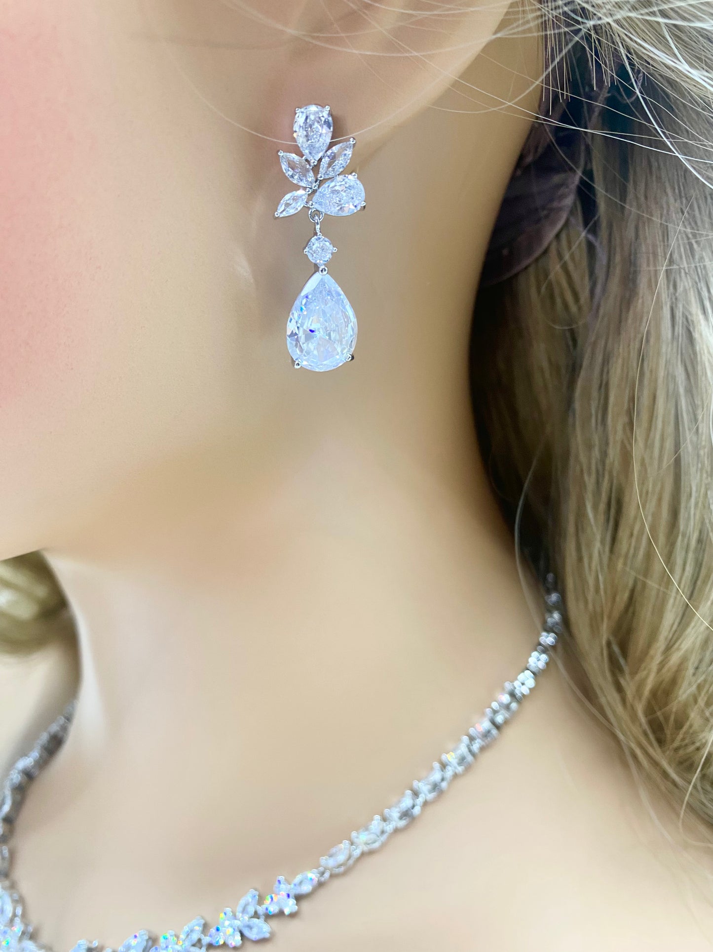 CZ Tear Drop Earrings Gift for Her, Dangle Earrings Crystal Wedding Dangle Earrings in Silver Colour