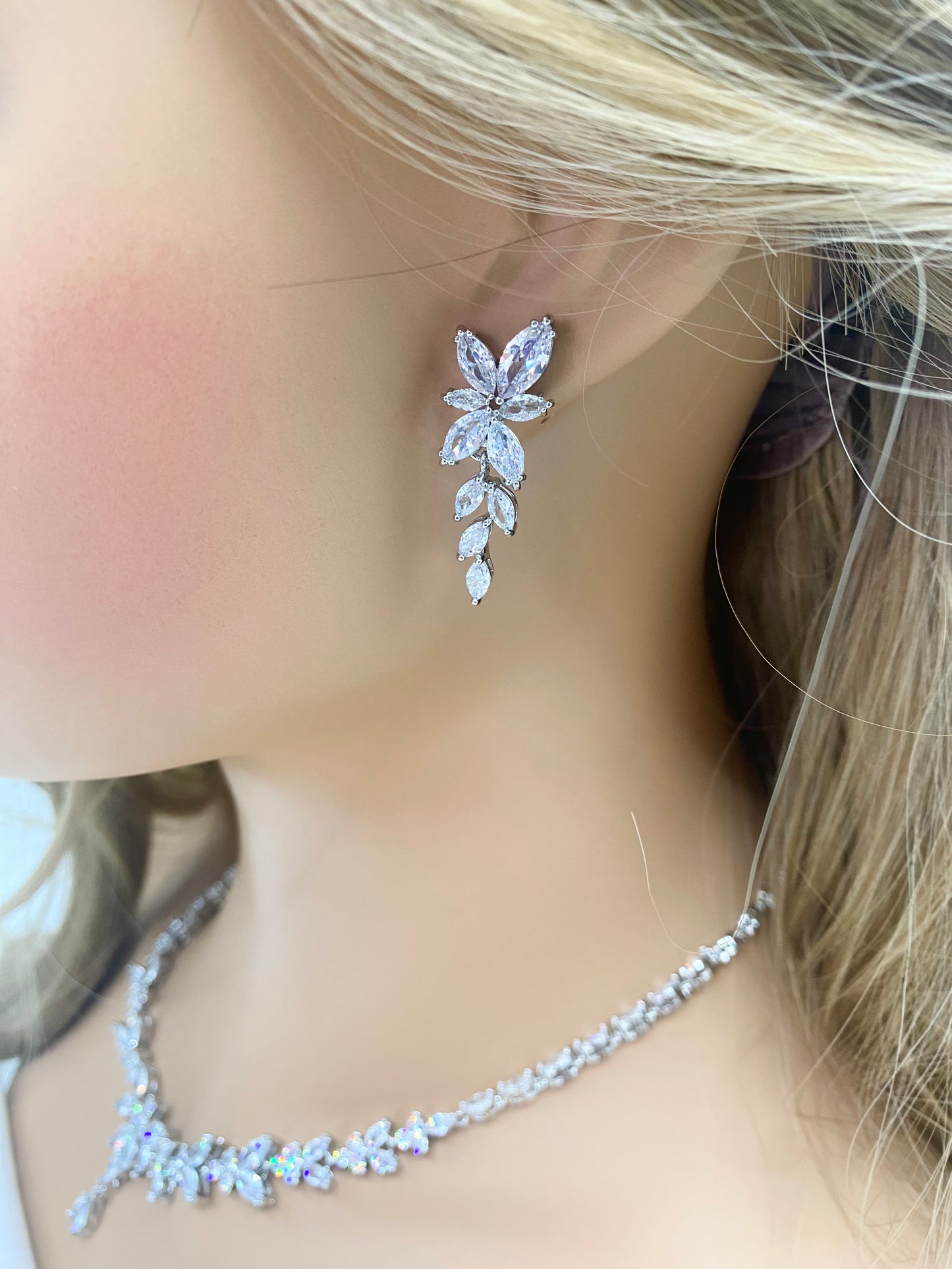 Ensemble de bijoux de mariage en cristal CZ, cadeau pour elle, collier de mariée, boucles d'oreilles et bracelet en argent, ensemble de bijoux de mariage, design de style feuille simple en argent, or et or rose