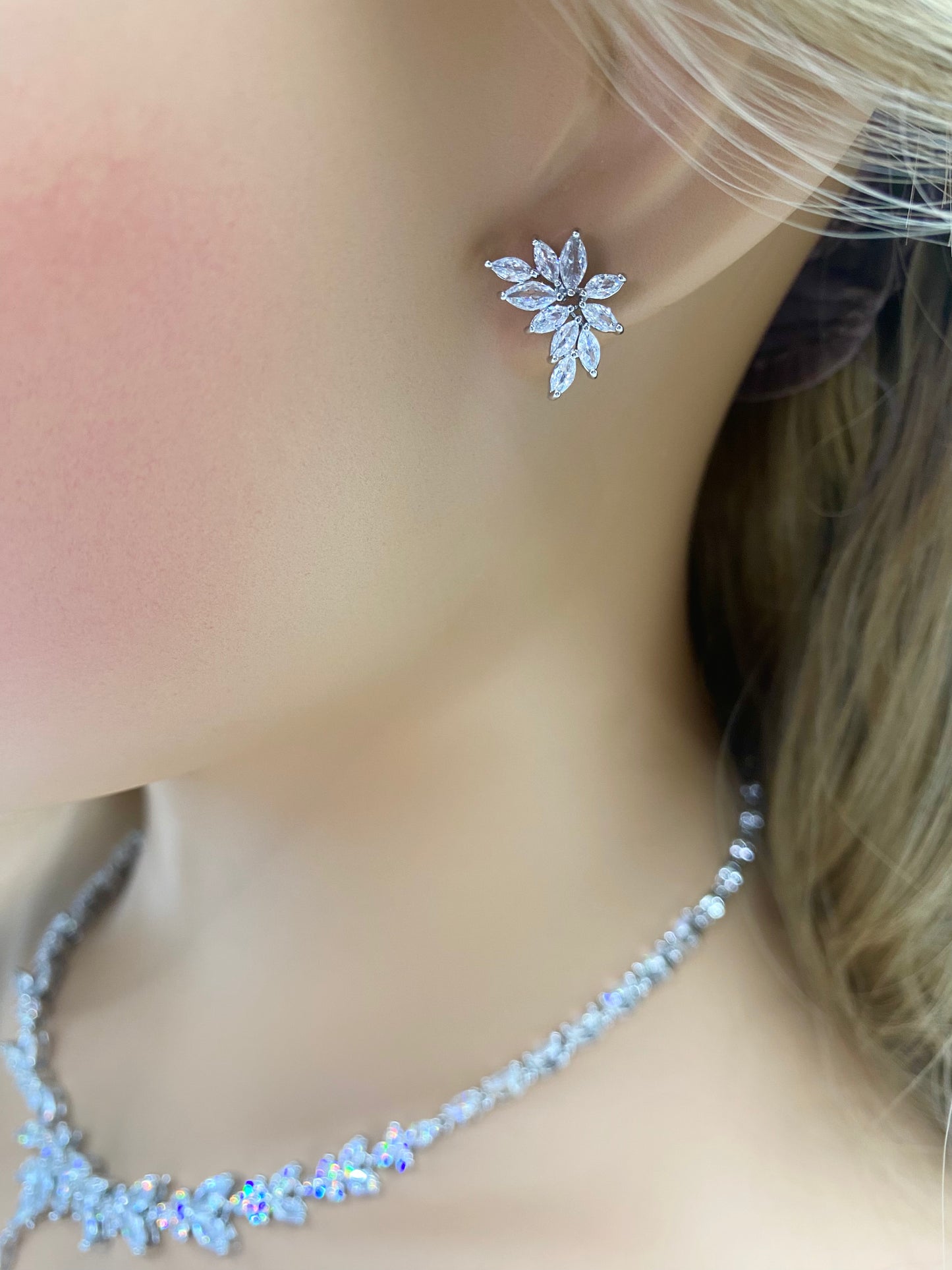 Ensemble de bijoux en cristal CZ, cadeau pour elle ou collier de mariée, boucles d'oreilles et bracelet de mariée en argent, ensemble de bijoux de mariage, design de style feuille en argent, or et or rose