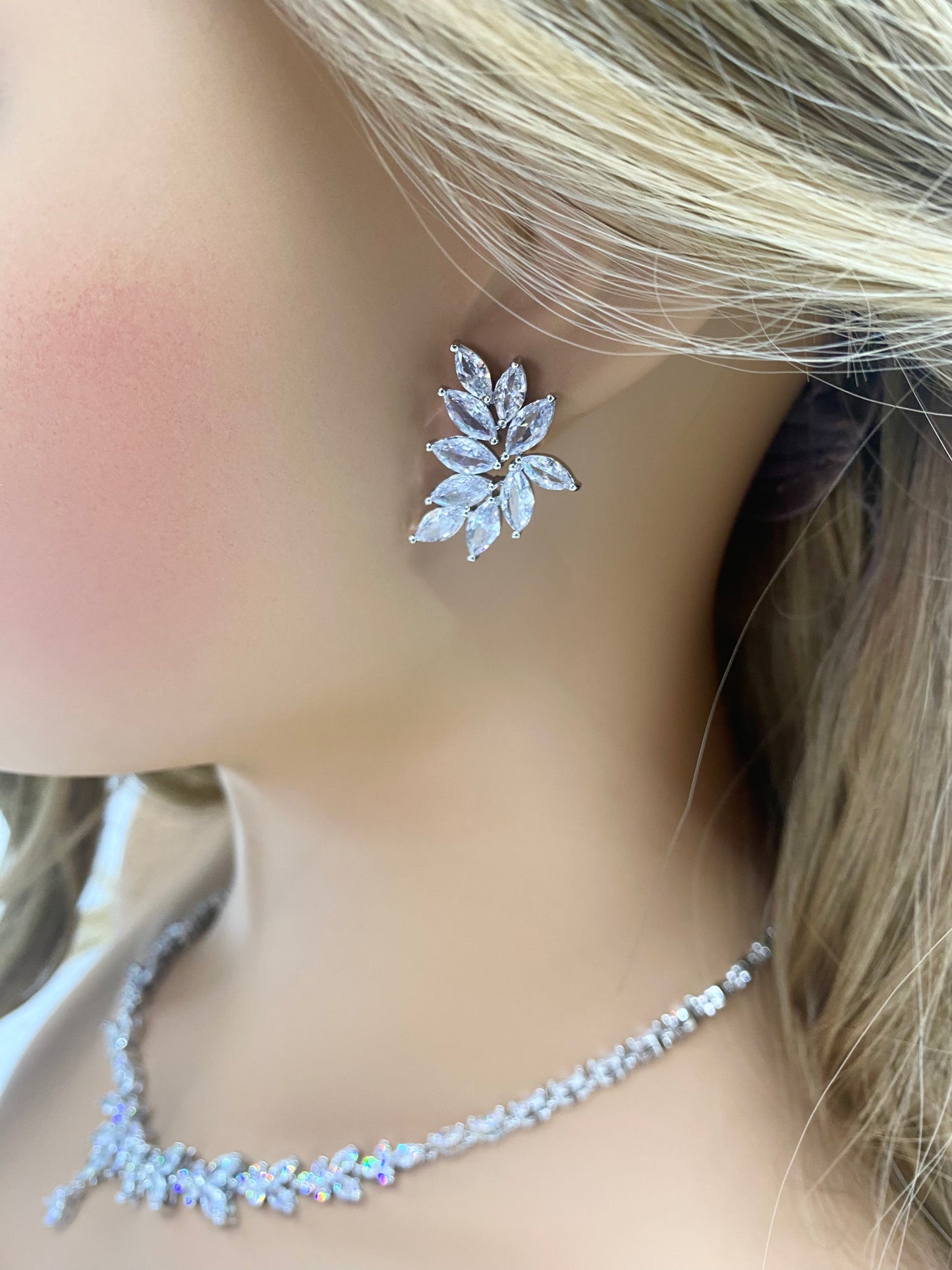 Ensemble de bijoux en cristal CZ, cadeau pour elle ou collier de mariée, boucles d'oreilles et bracelet de mariée en argent, ensemble de bijoux de mariage, design de style feuille en argent, or et or rose