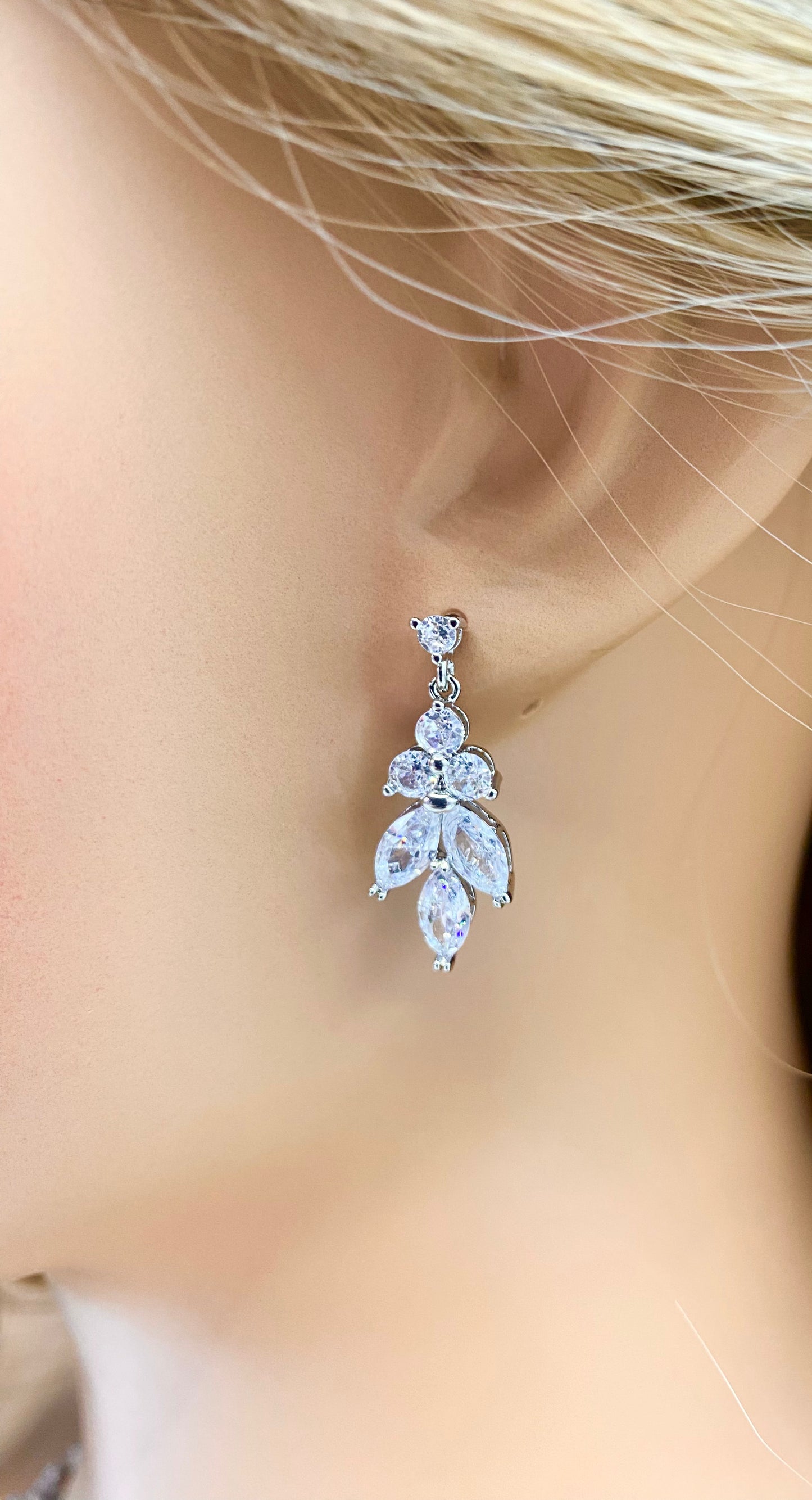 Crystal CZ Bridal Jewellery Set, Gift for Her, Necklace Earrings Bracelet Leaf Design in Silver Colour