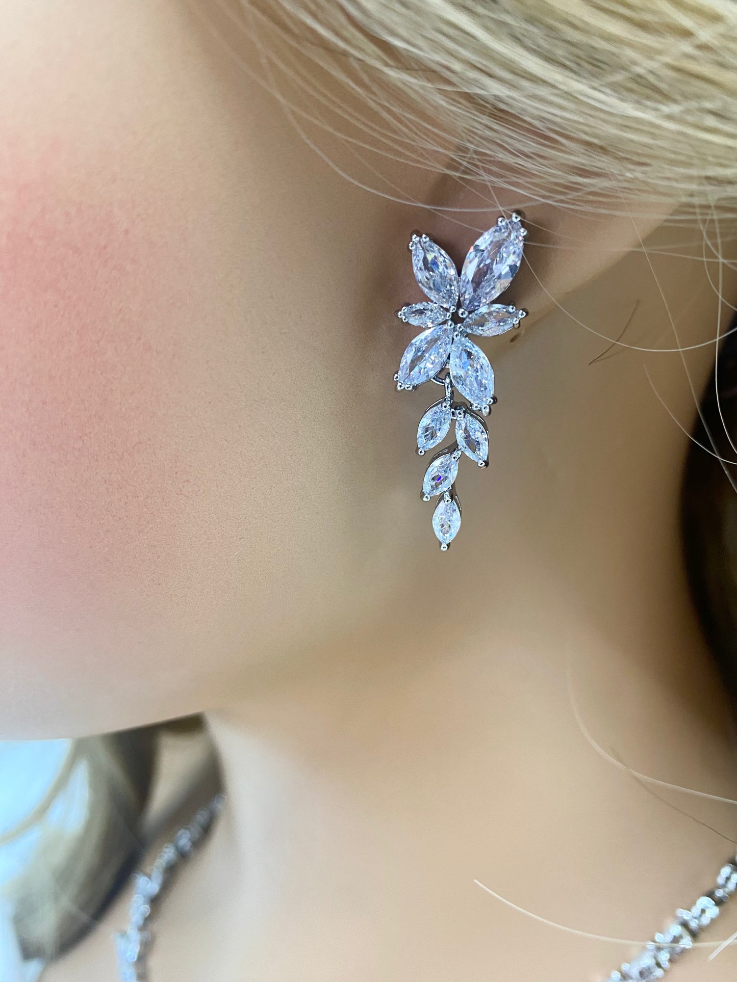 Ensemble de bijoux de mariage en cristal CZ, cadeau pour elle, collier de mariée, boucles d'oreilles et bracelet en argent, ensemble de bijoux de mariage, design de style feuille simple en argent, or et or rose