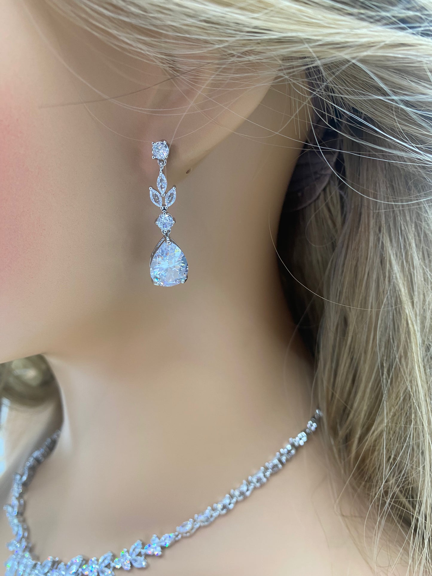 CZ Kristall Tropfen Braut Ohrringe oder Geschenk für Sie Hochzeit Ohrringe in Silber, Gold und Roségold