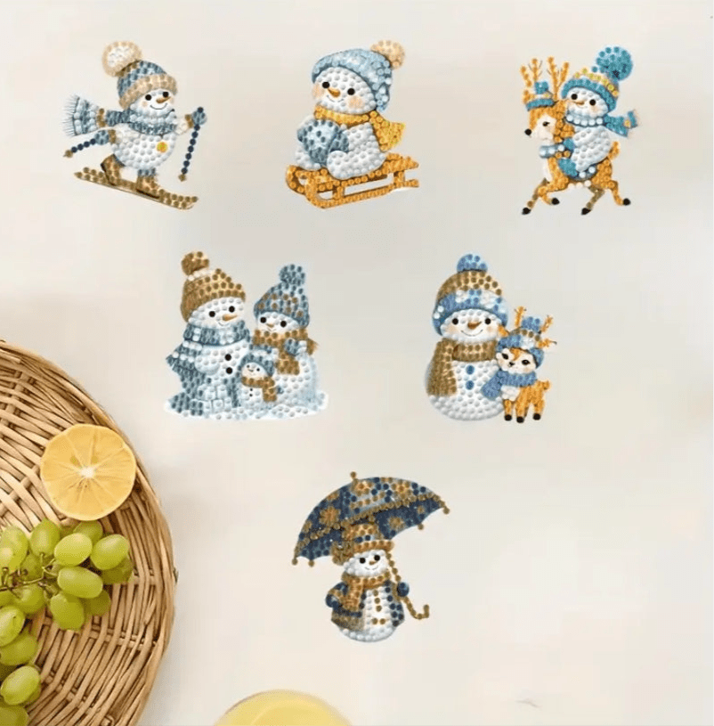 Christmas Snowman Diamond Art Keyring Decorations 6pcs - DIY Christmas Diamond Art Kit - Christmas Decoration Craft Kit in Laminate with Rhinestone Drills - Elegantly You