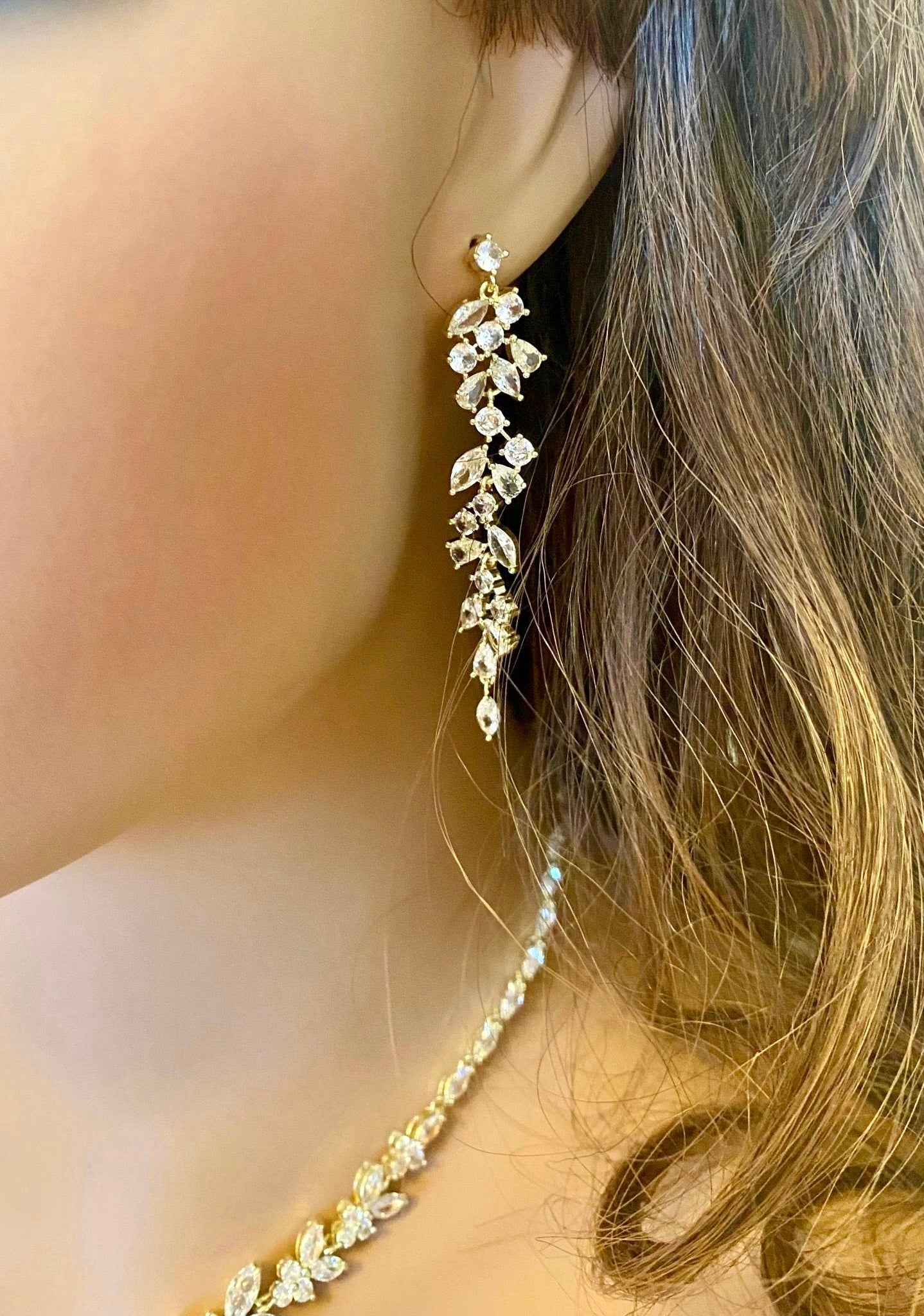 Crystal CZ Wedding Necklace Set, Gift for Her, Bridal Jewellery, Droplet Earrings, Bracelet in Silver & Gold Colour. Leaf Style Design. - Elegantly You